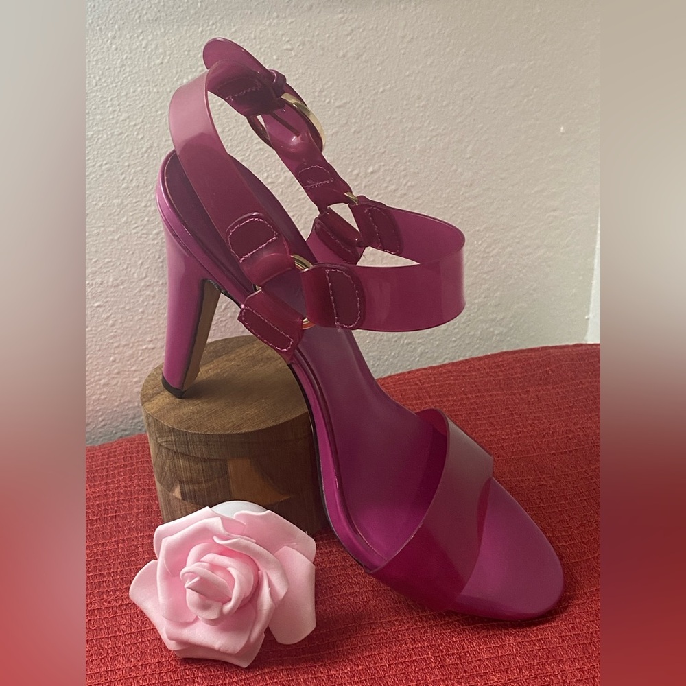 NWT..Karl Lagerfeld Fuchsia High Heel Sandals - Picture 2 of 16